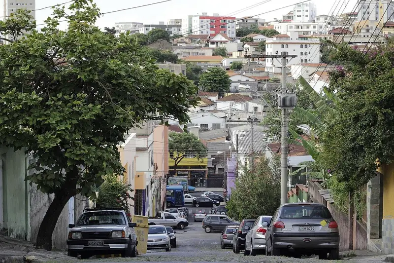 Rua Itanhomi, no Carlos Prates, bairro Carlos Prates, Belo Horizonte