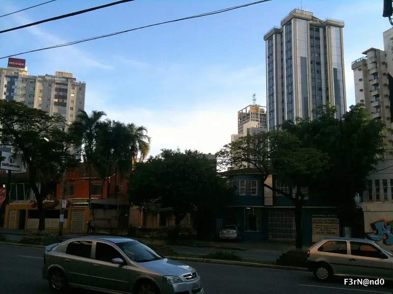 Rua no bairro de Lourdes, bairro Lourdes, Belo Horizonte